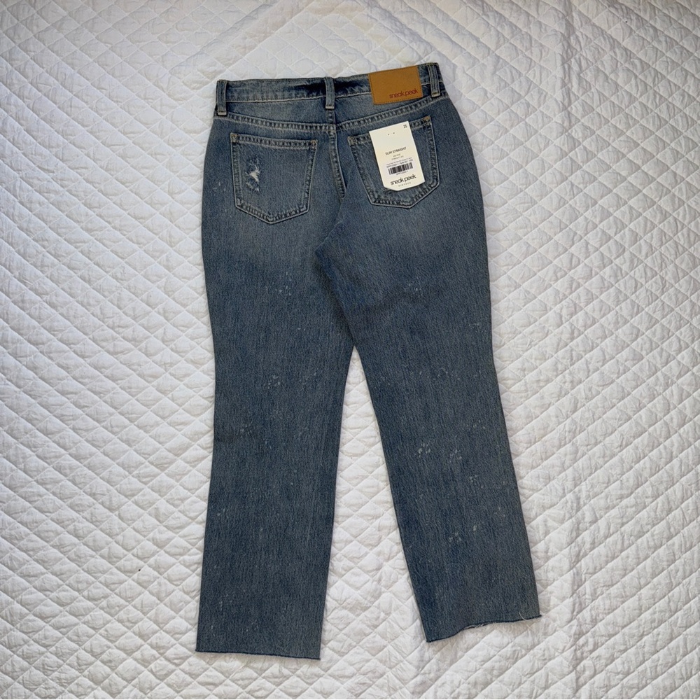 Sneak Peak Womens 25 Mid Rise Slim Straight Raw Hem Jean